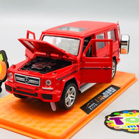 1:32 Diecast AMG G65 With Acrylic Display Box - Red