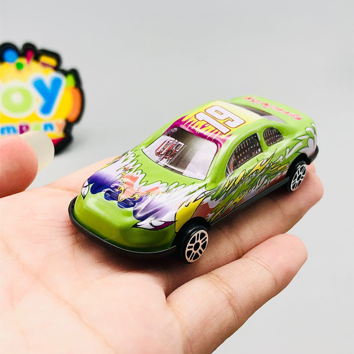 Inertial Transport Truck With 6Pcs Diecast Cars