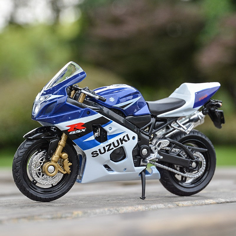 1:18 Diecast Suzuki GSX-R750 Model