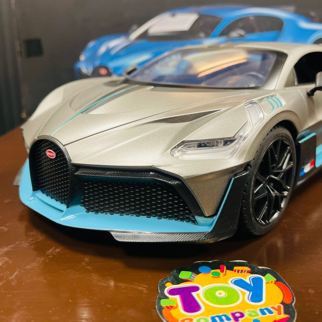 2.4GHz 1:12 RC Bugatti Divo Model