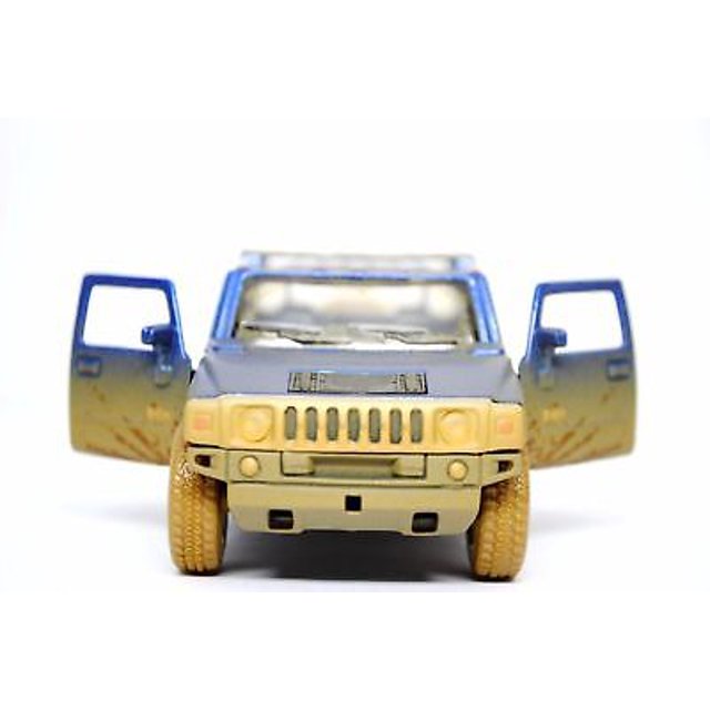 1:40 Kinsmart 2005 Hummer H2 SUT - Muddy Model