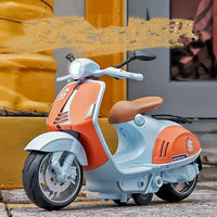 1:10 Diecast Pullback Vespa With Light & Sound