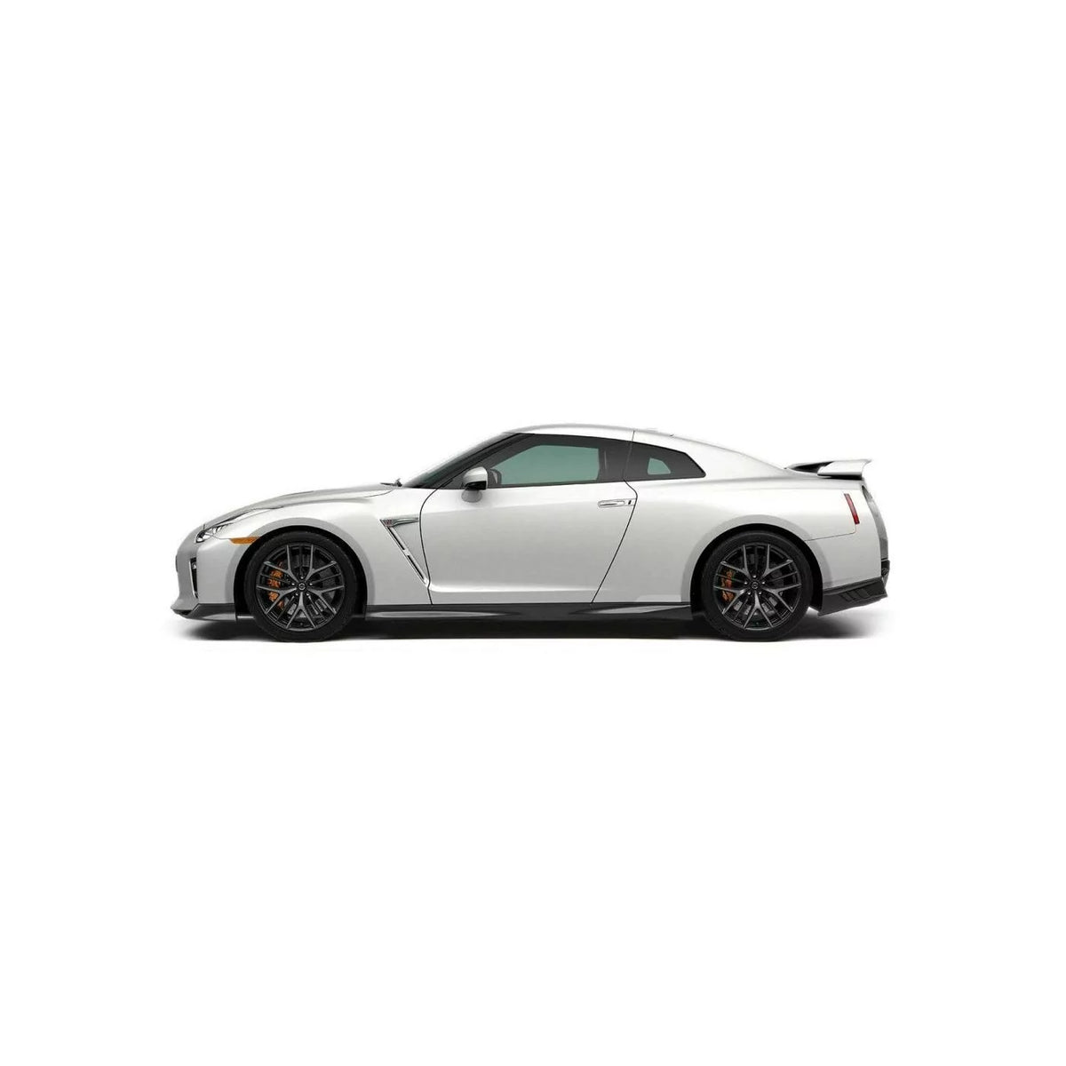 Bburago 1:24 Diecast Nissan GT-R 2017 - White