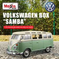 Maisto 1:25 Diecast Volkswagen Van Samba - Green