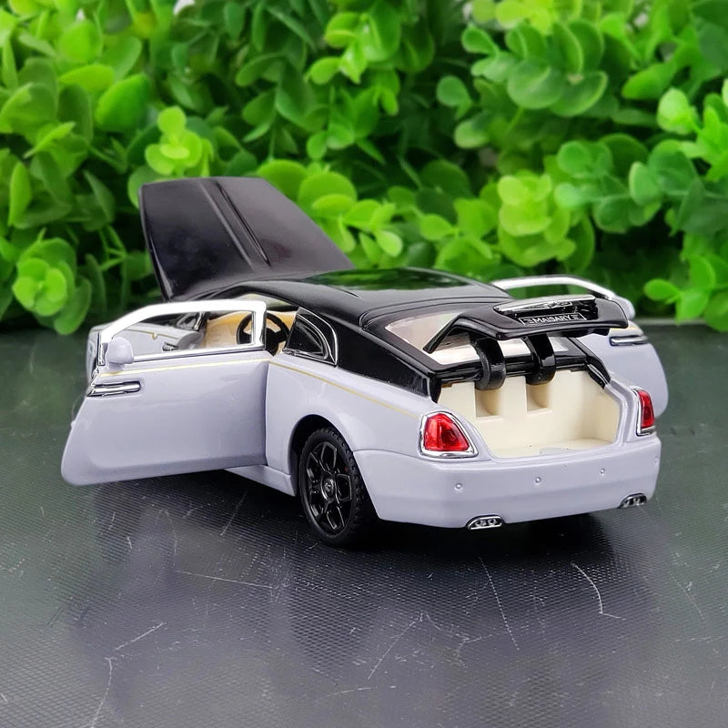 1:32 Diecast Mansory Rolls Royce Phantom