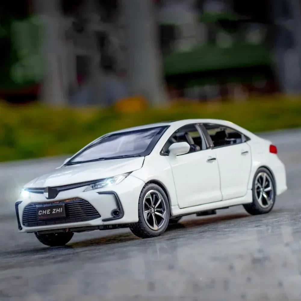 1:32 Diecast Toyota Corolla Hybrid Model Car