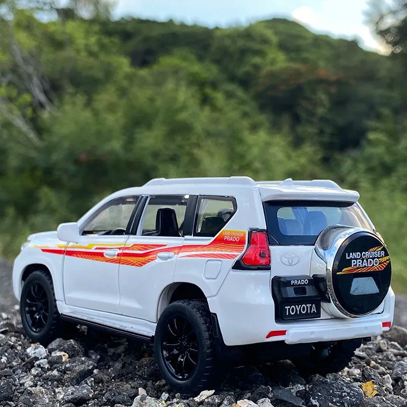1:32 Diecast Land Cruiser Prado