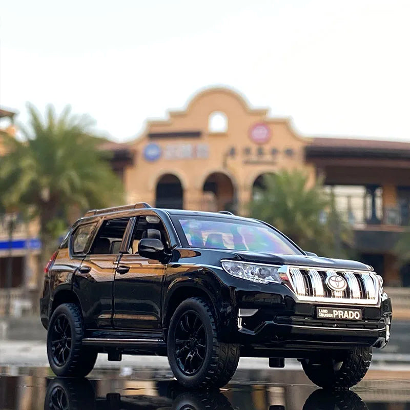 1:32 Diecast Land Cruiser Prado