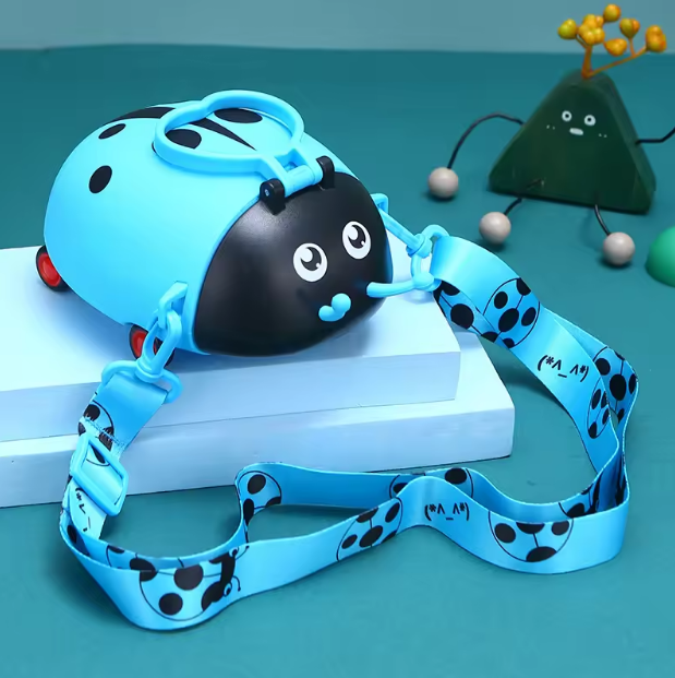550ml Ladybug Sipper Water Bottle With Moving Wheels