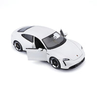Bburago 1:24 Diecast Porsche Taycan Turbo S - White