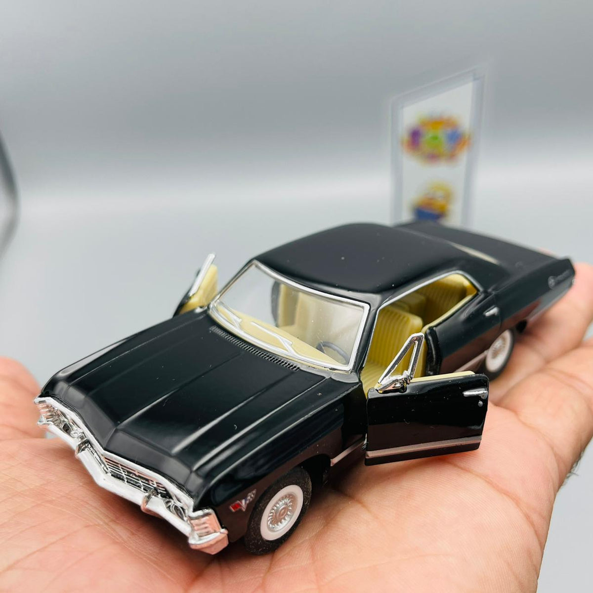Kinsmart Metal Body 1967 Chevrolet Impala