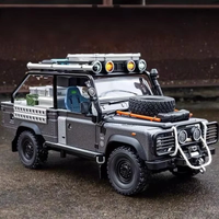 1:24 Diecast Land Rover Defender 110 Off-Road Model