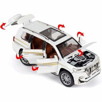 1:24 Diecast Toyota Prado Model Car With Smoke