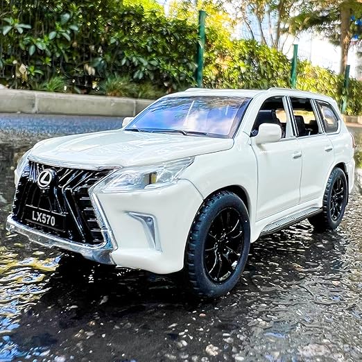 1:32 Diecast Lexus LX570 Model Car