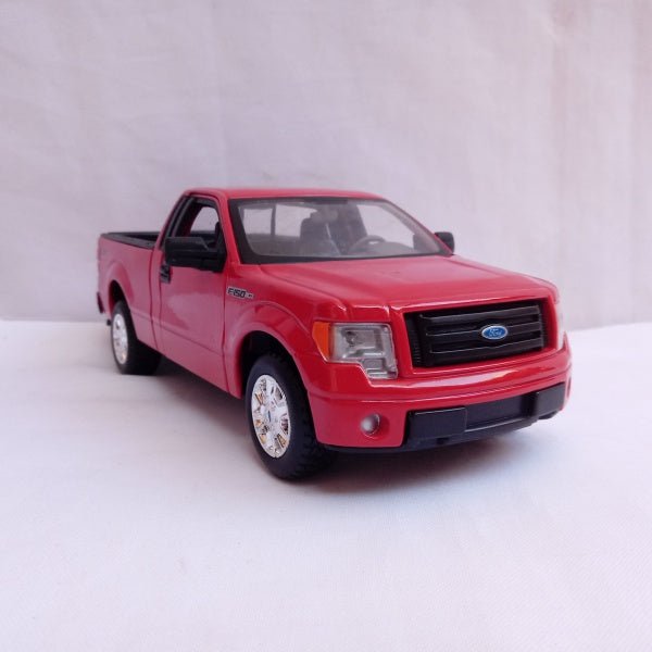 Maisto 1:27 Ford F-150 STX Model