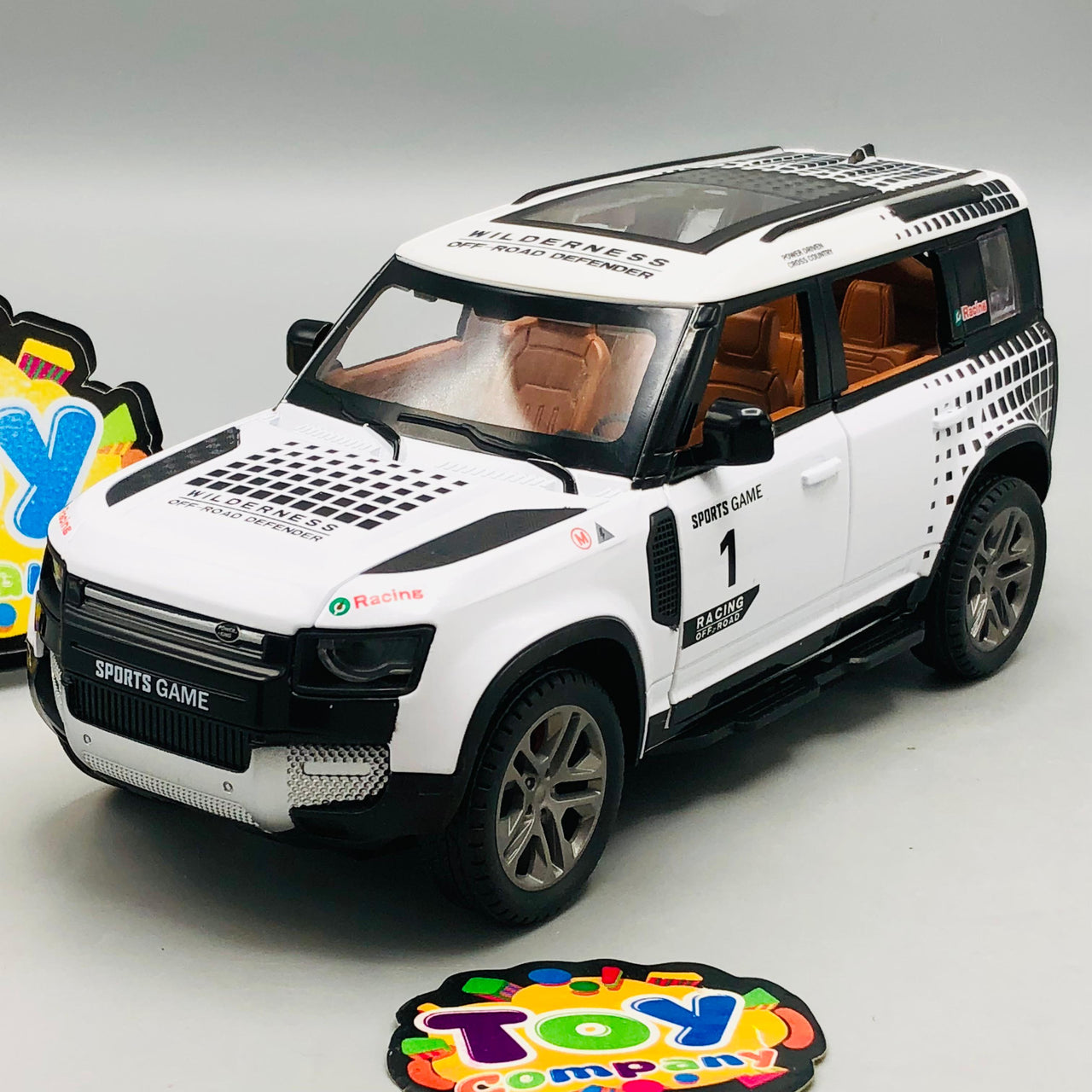 1:22 RC Diecast Wilderness Defender Model Car With Smoke
