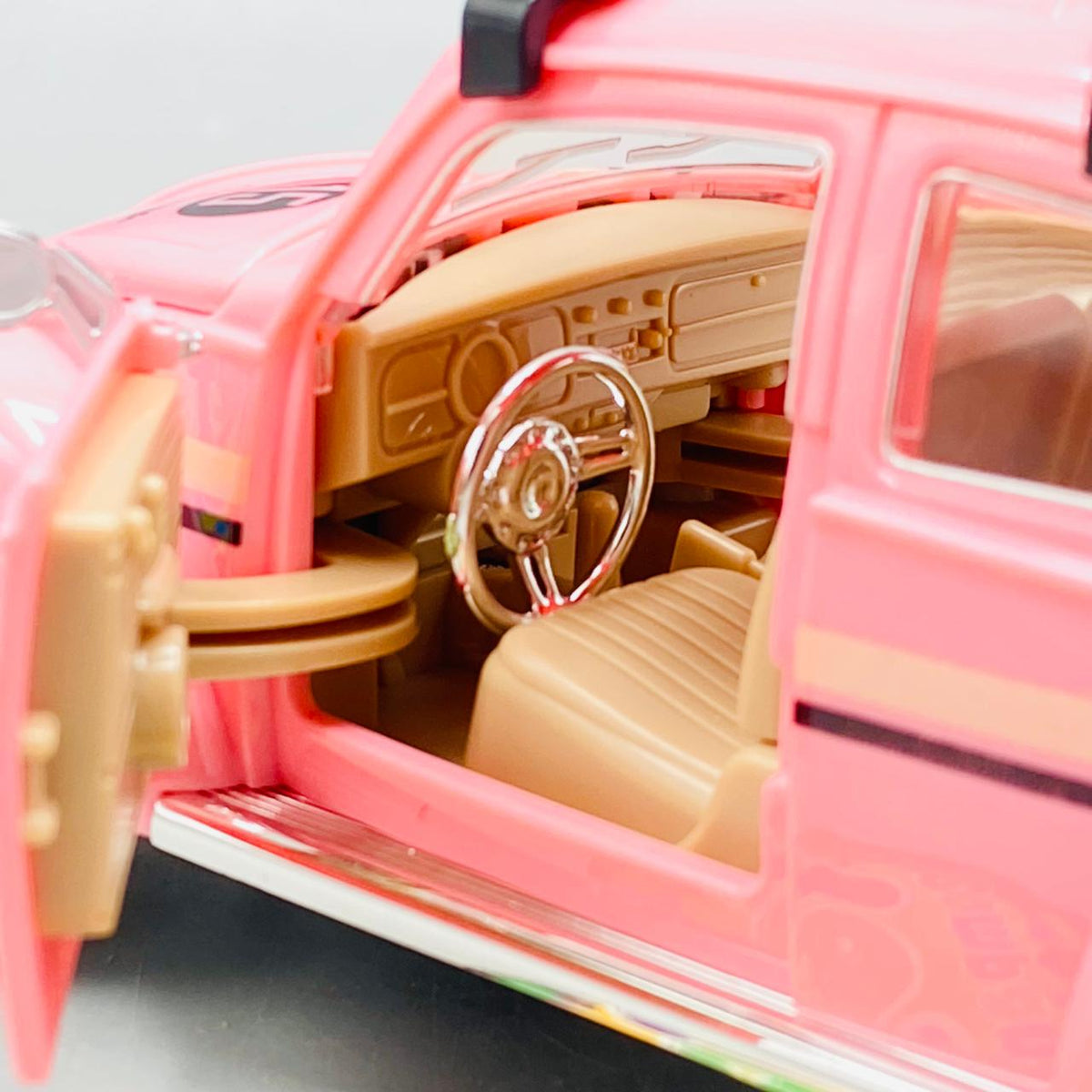 1Pc ABS Beetle Camping Model - Pink