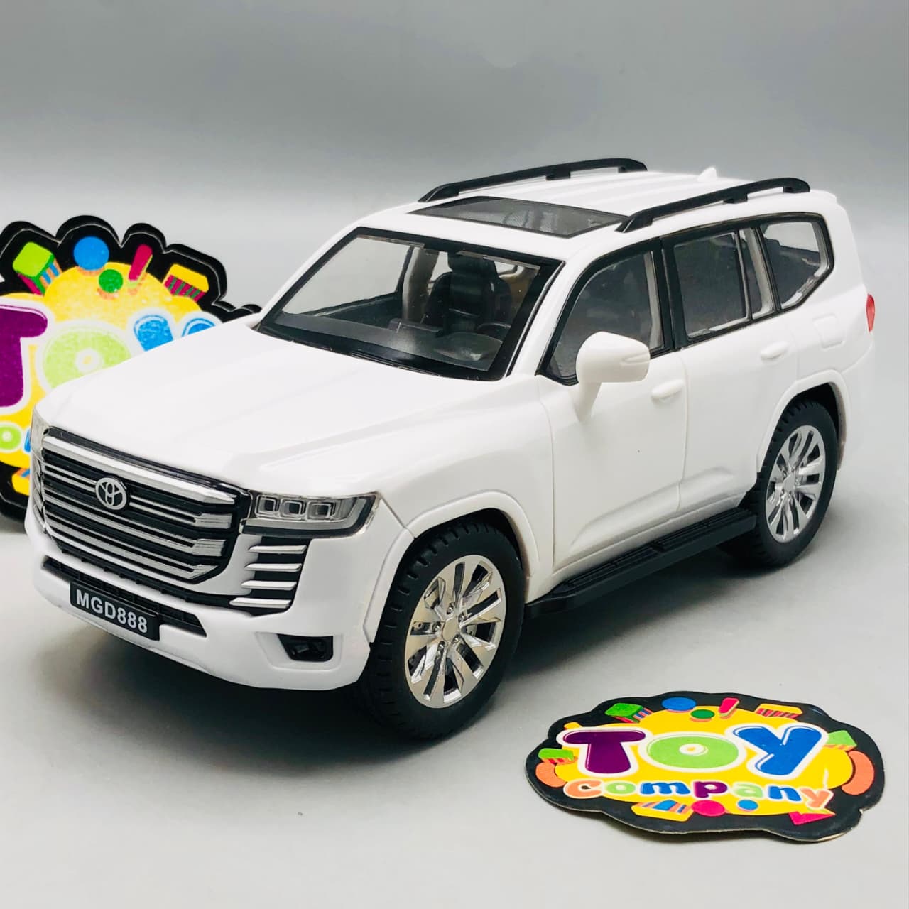 1Pc ABS Toyota Land Cruiser Model With Light & Sound