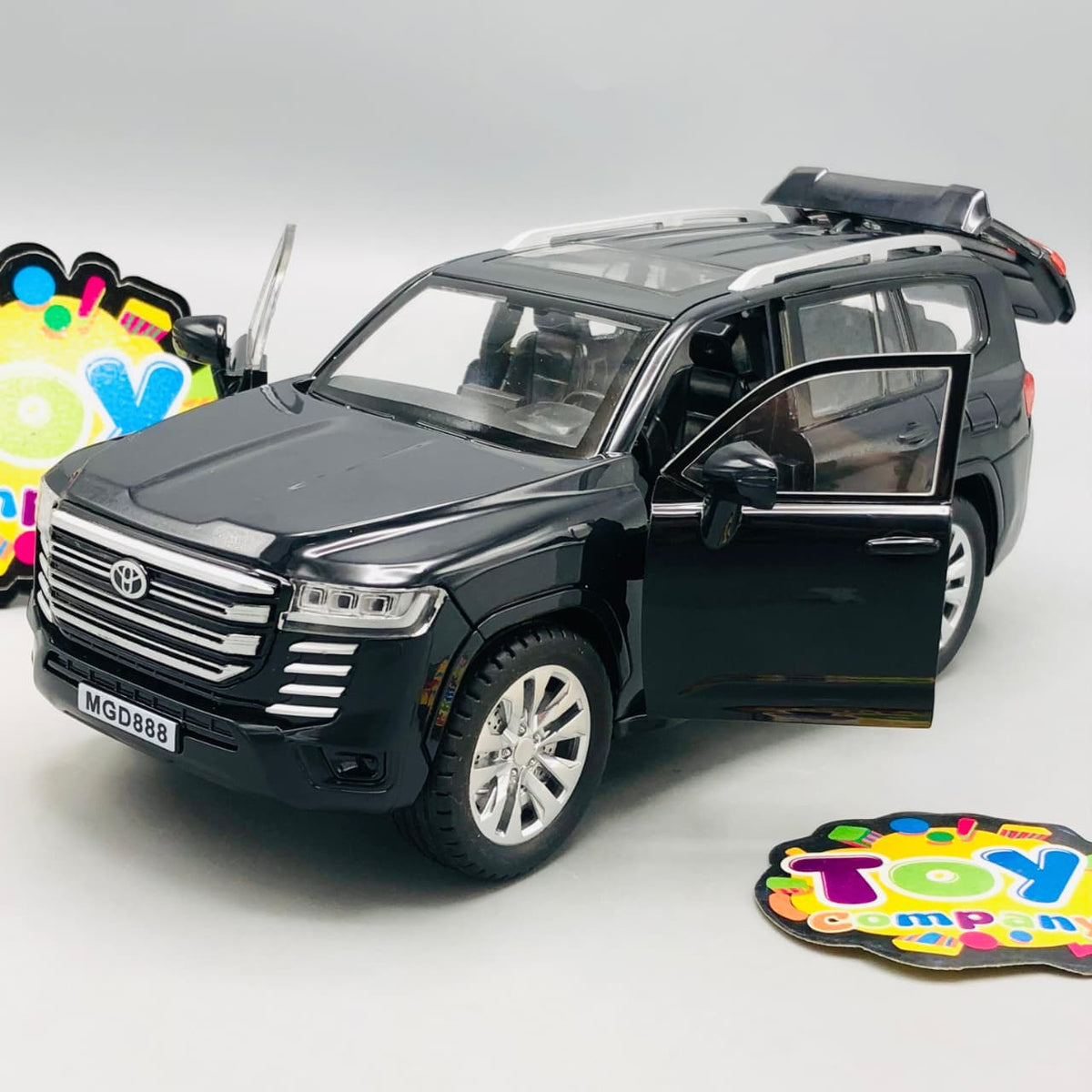 1Pc ABS Toyota Land Cruiser Model With Light & Sound