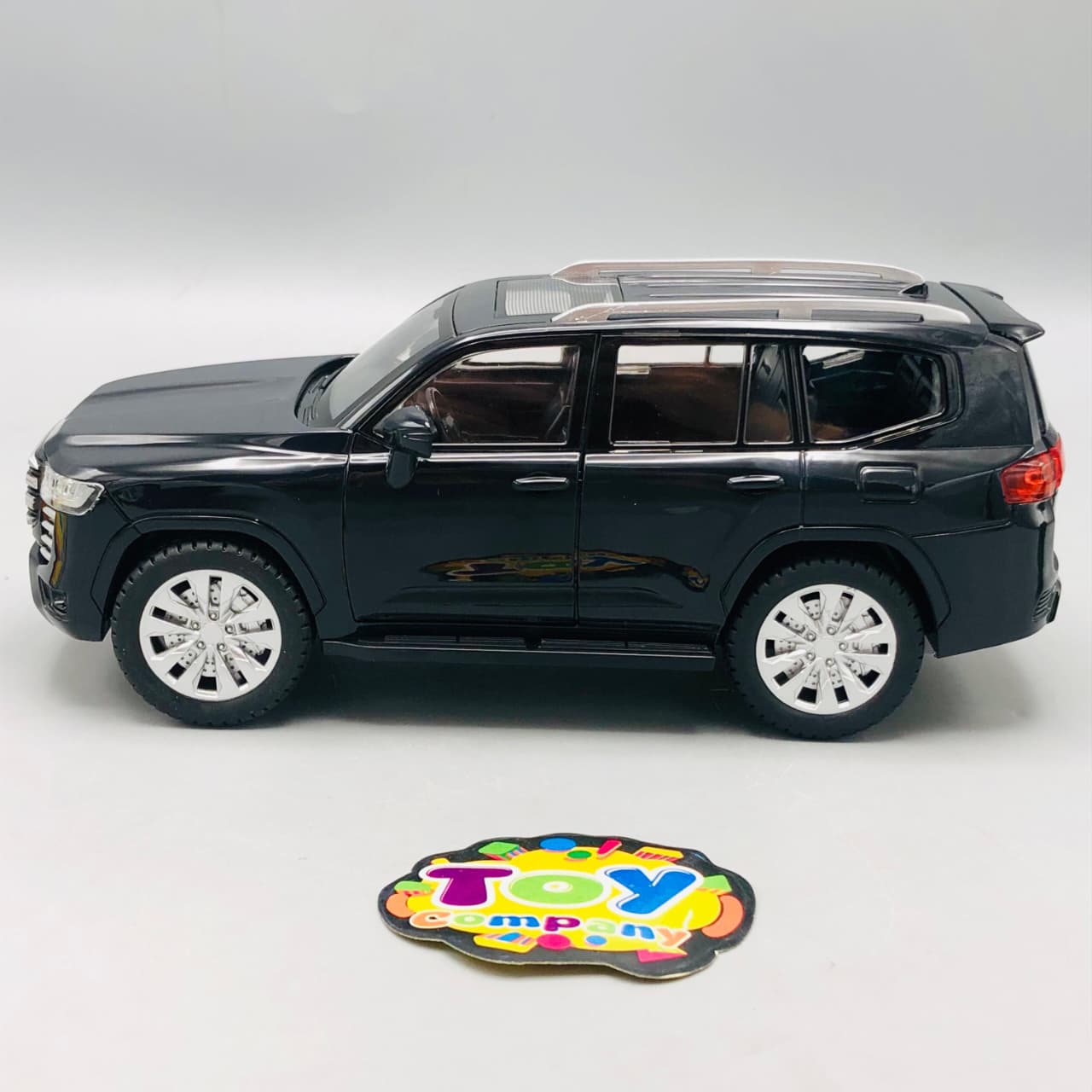 1Pc ABS Toyota Land Cruiser Model With Light & Sound