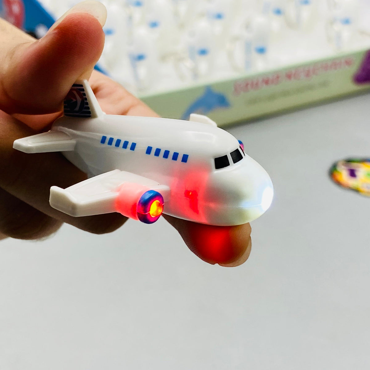 1Pc Airplane Model Keychain With Light & Sound