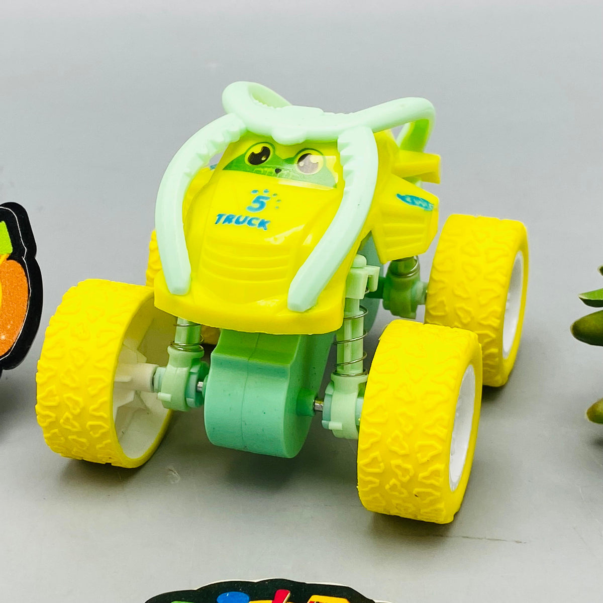 1Pc Mini Inertial Stunt Flipping Car 