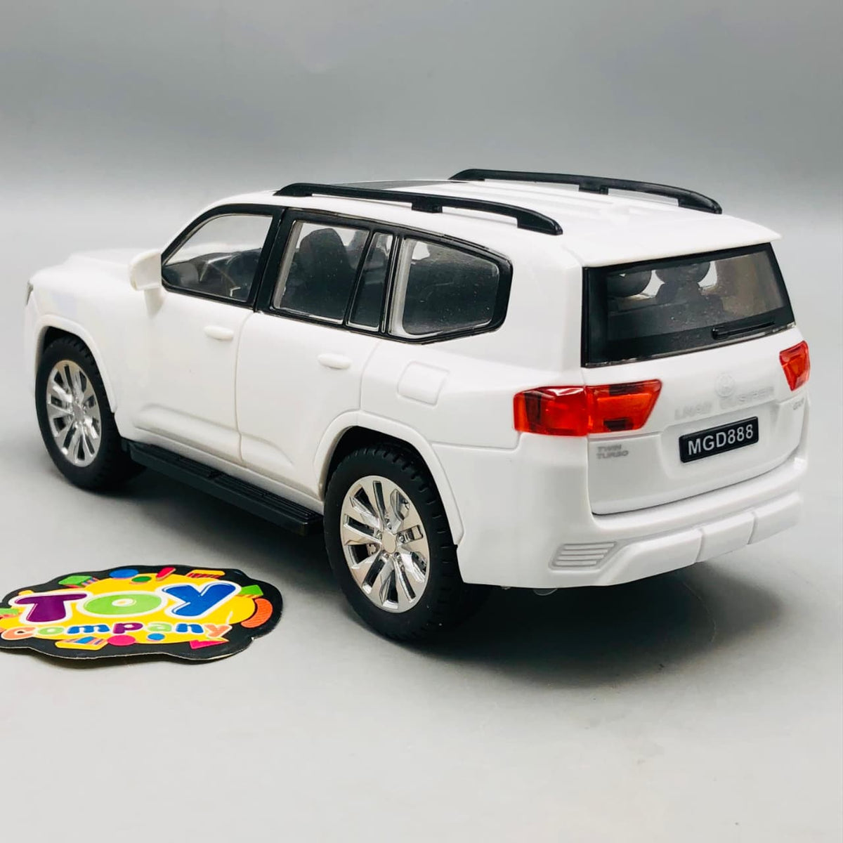1Pc ABS Toyota Land Cruiser Model With Light & Sound