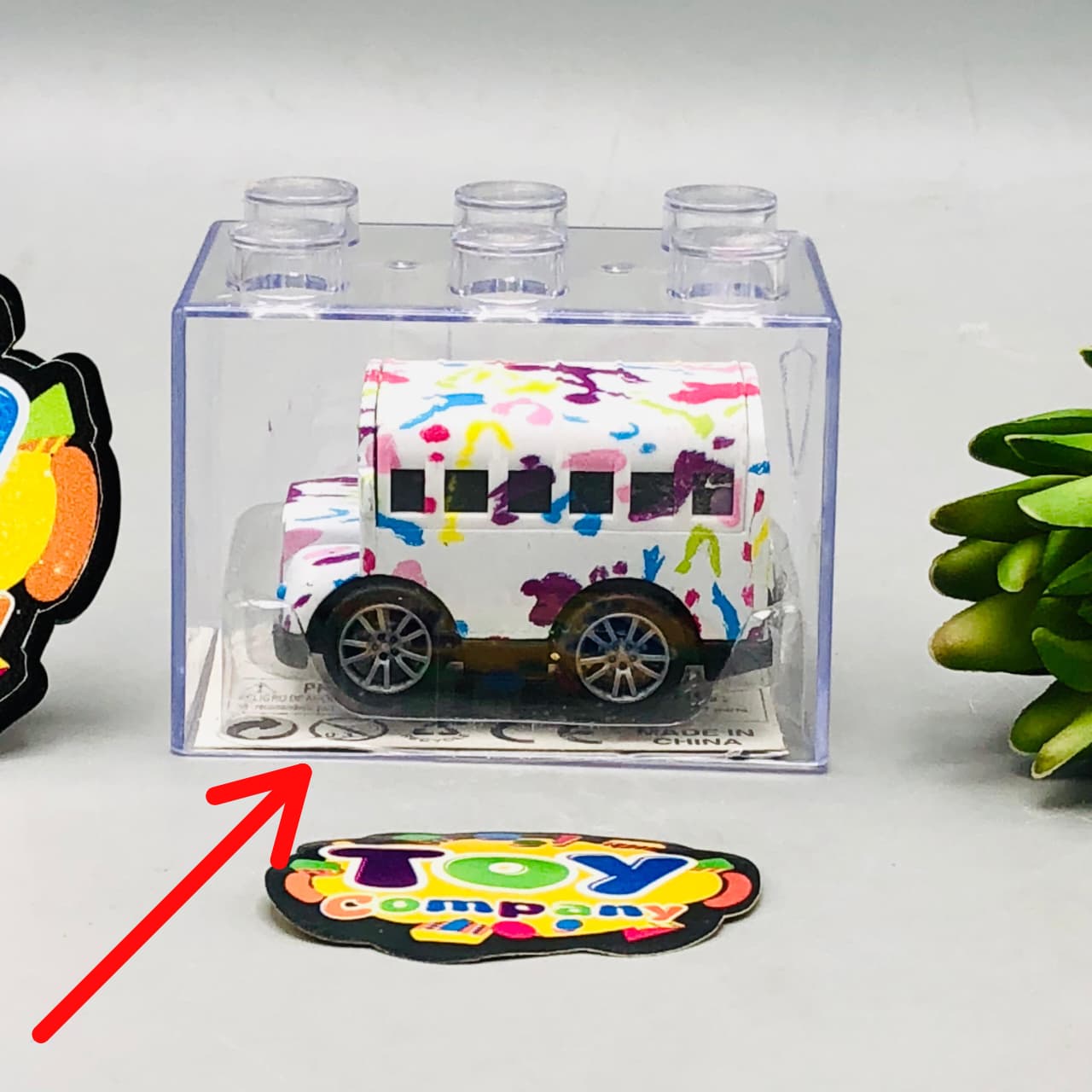 1Pc Diecast Mini Colorful Bus - Minor Fault