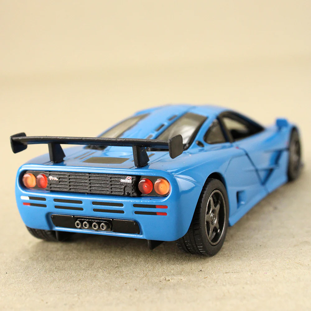 1:36 Kinsmart McLaren F1 GTR Model Car