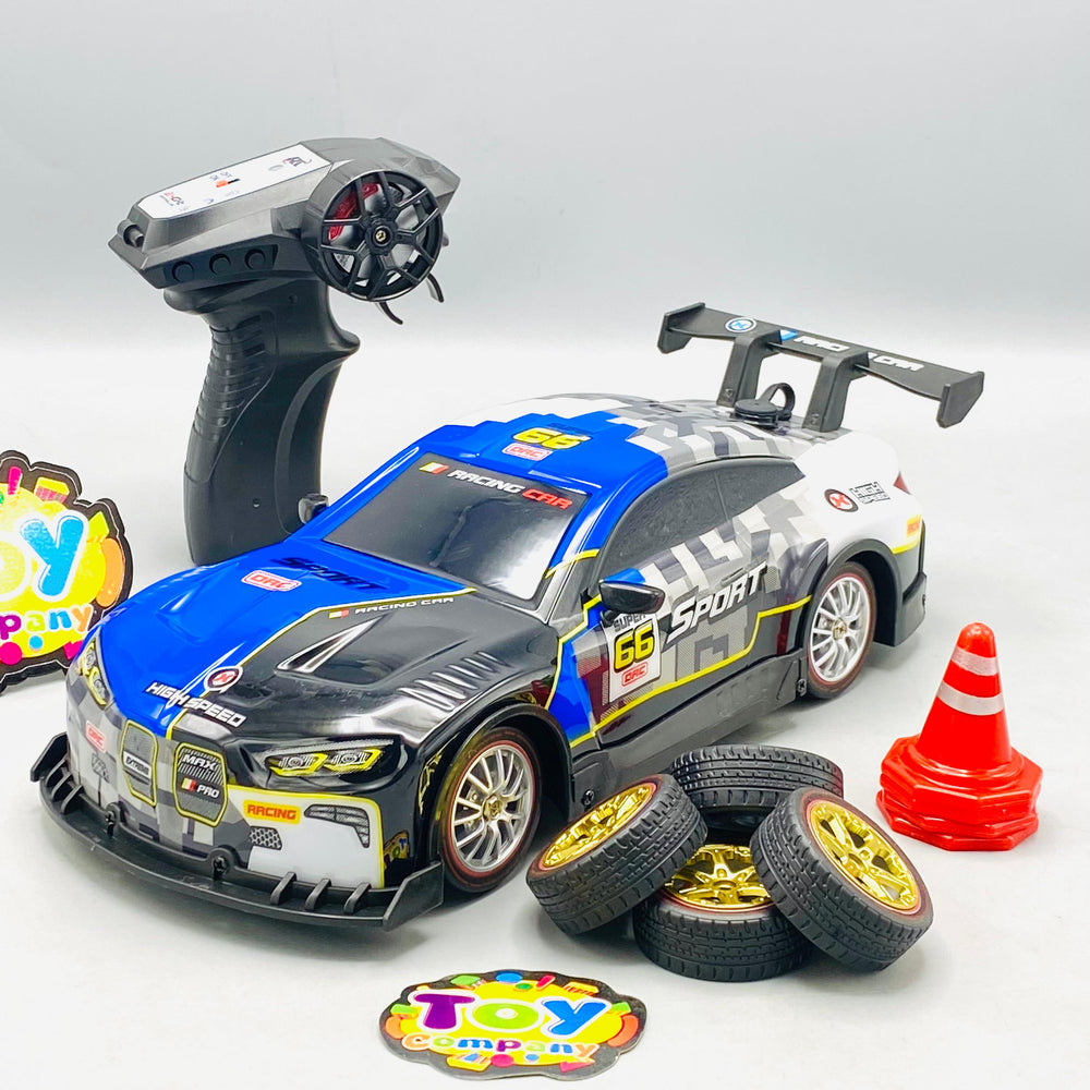 1:16 RC 2.4GHz BMW M4 Drifting Car With Smoke