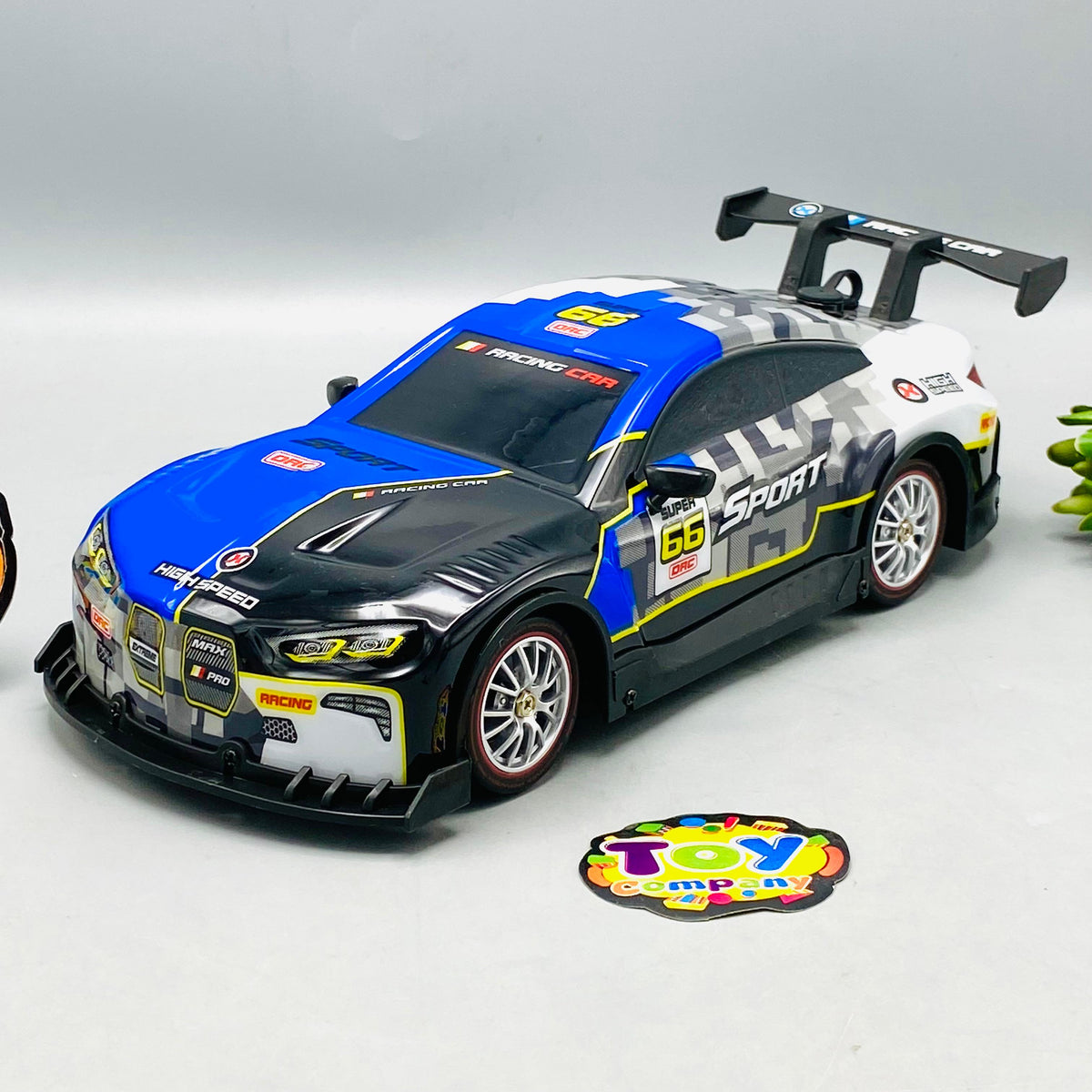 1:16 RC 2.4GHz BMW M4 Drifting Car With Smoke