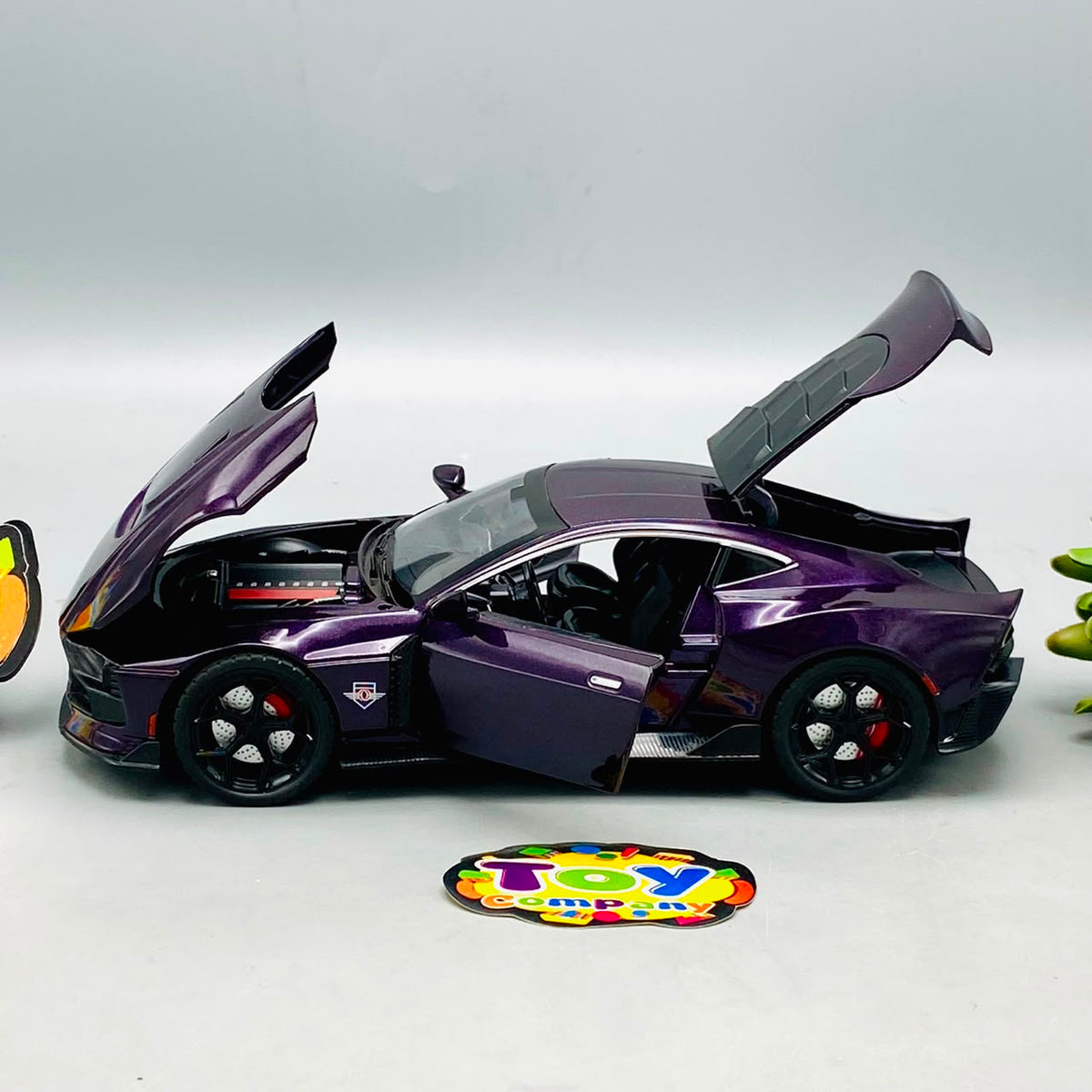 1:22 Diecast Aston Martin Valour Model Car