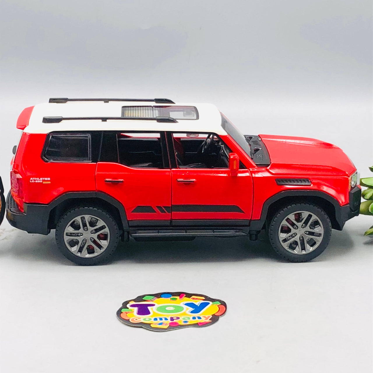 1:22 RC Diecast Land Cruiser LC250 Model Car With Smoke