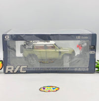 1:22 RC Diecast Land Rover Defender Model Car With Smoke