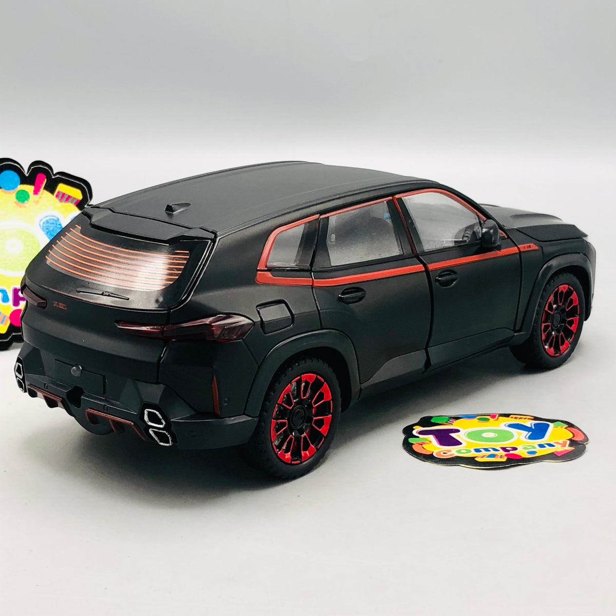 1:24 Diecast BMW XM Latest Model Car - Minor Fault
