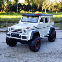 1:24 Diecast Mercedes Benz G500 Model Car With Smoke