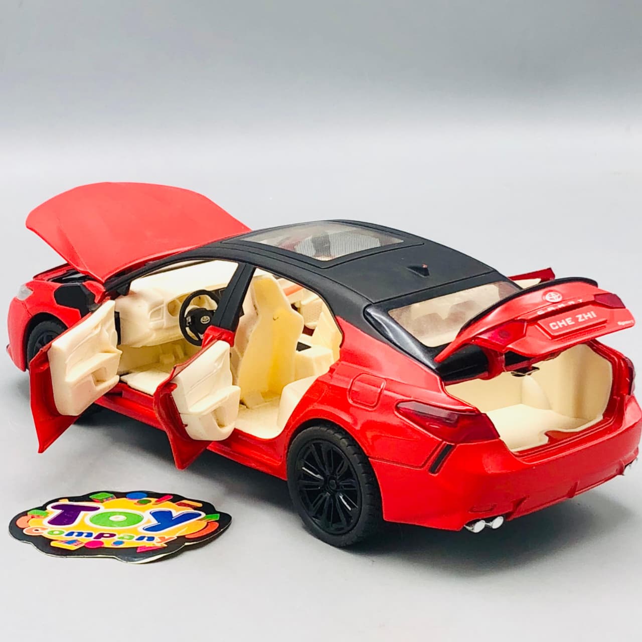 1:24 Diecast Toyota Camry Model Car - Minor Fault