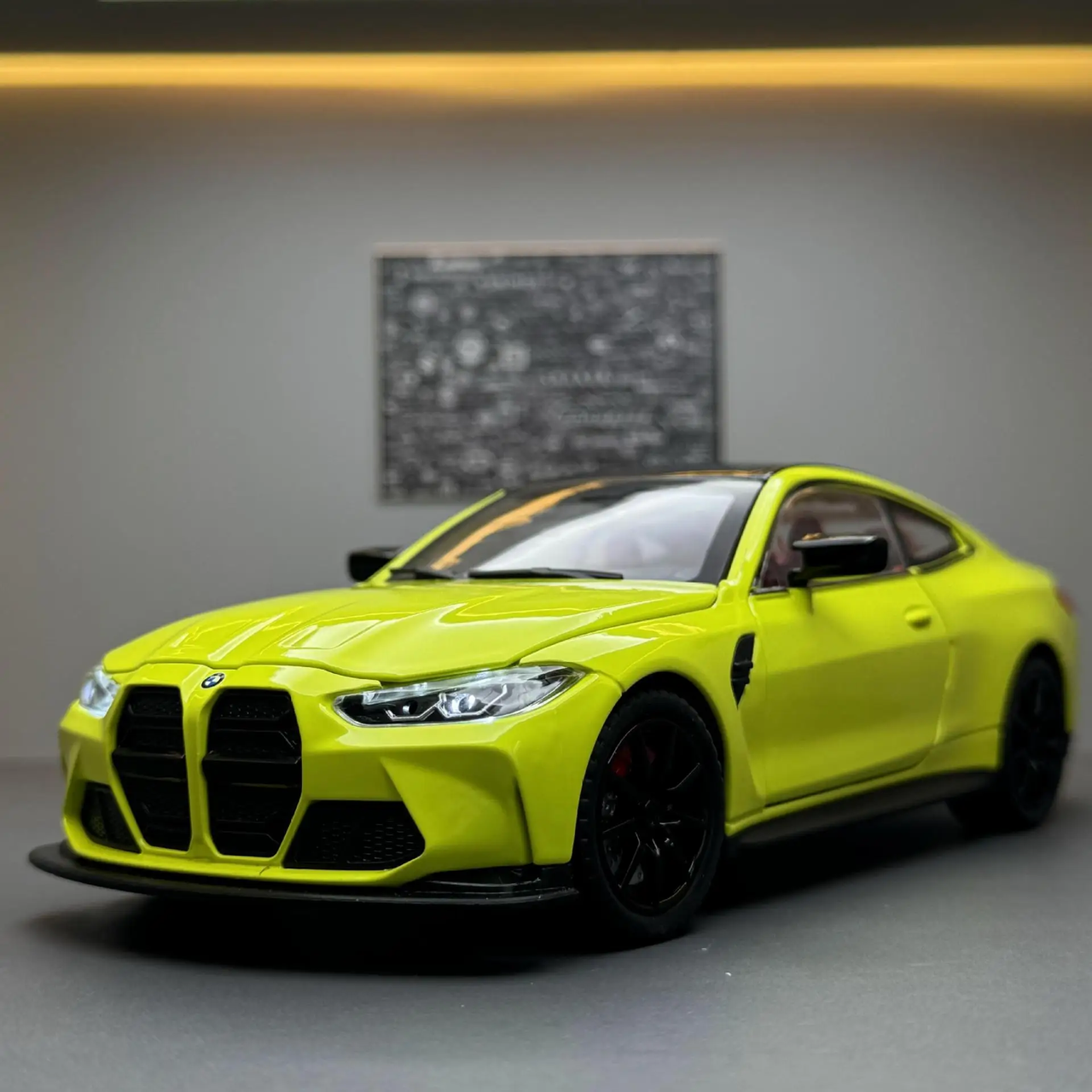 1:24 Diecast BMW M4 Competition Model Car