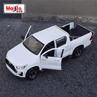 1:27 Maisto Diecast Toyota Hilux Model - White