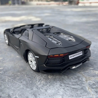 Maisto 1:24 Aventador Roadster Model