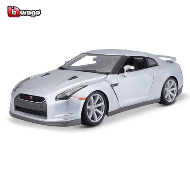 Bburago 1:18 Diecast 2009 Nissan GT-R R35