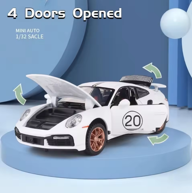 1:32 Diecast Porsche 911 Turbo S With Acrylic Display Box - White