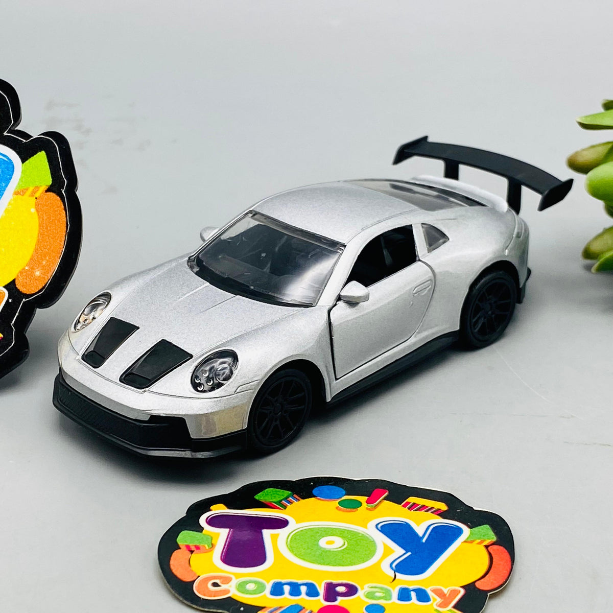 1:43 Mini Diecast Porsche GTR Model