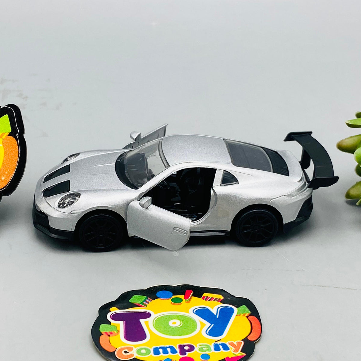 1:43 Mini Diecast Porsche GTR Model