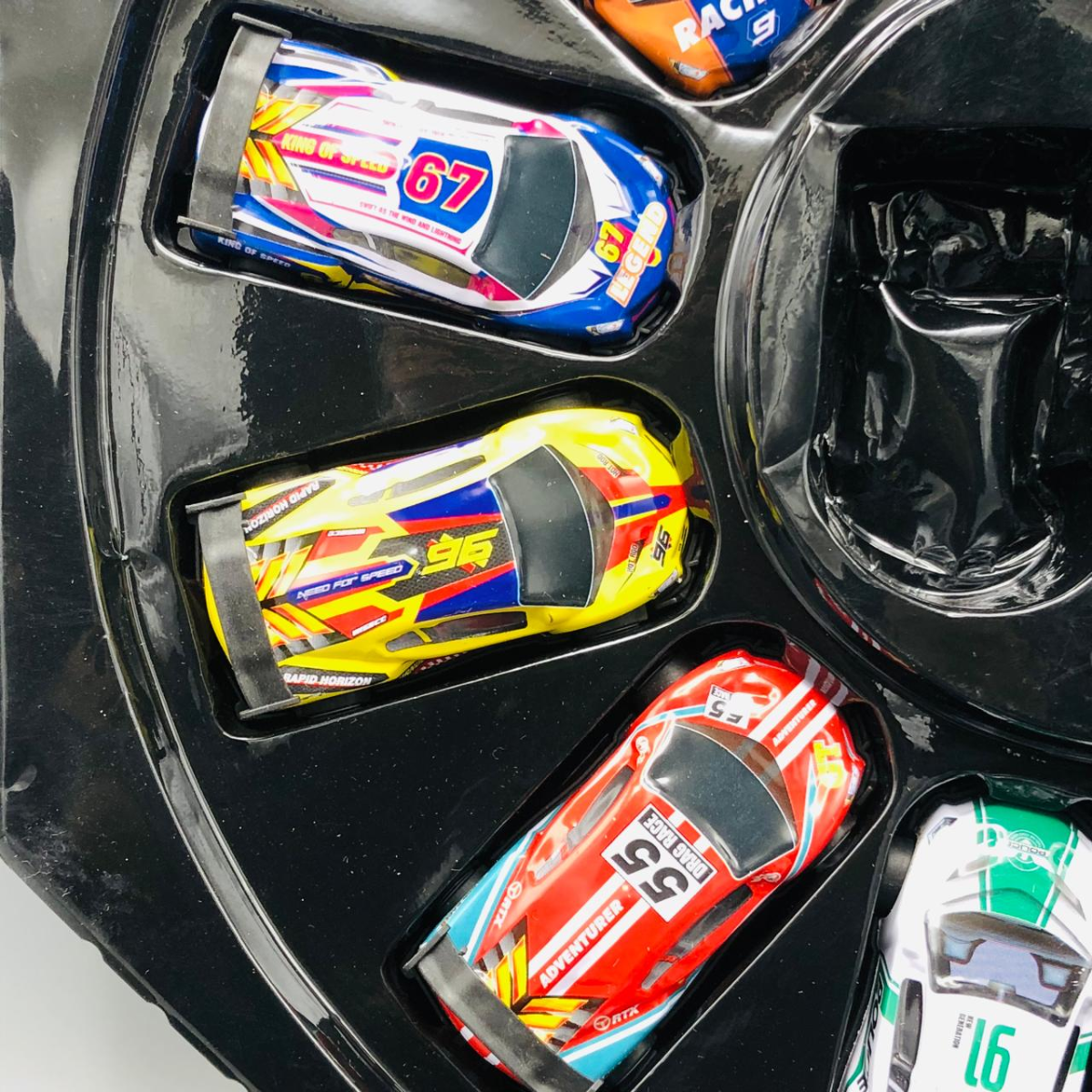 24Pcs Mini Inertial Cars With Launcher