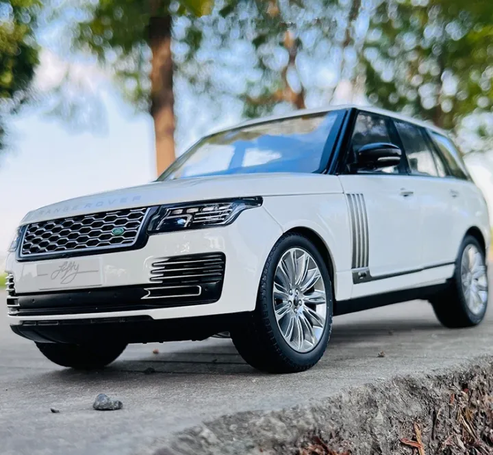 1:18 Diecast Range Rover Fifty Genuine Authorization Model 
