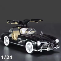 1:24 Diecast Benz 300SL Model With Acrylic Box - Black