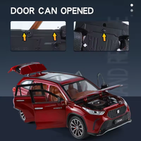 1:24 Diecast Toyota Crown Model With Acrylic Box