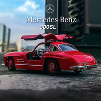 1:24 Diecast Benz 300SL Model With Acrylic Box - Red