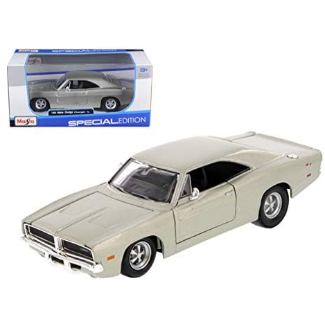 Maisto 1:25 Diecast 1969 Dodge Charger - Silver